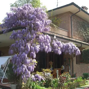  Bed & Breakfast Les Fleurettes Italy