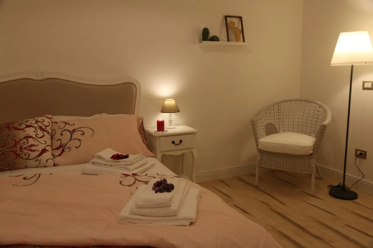 كاتانيا Aitna B&B إيطاليا